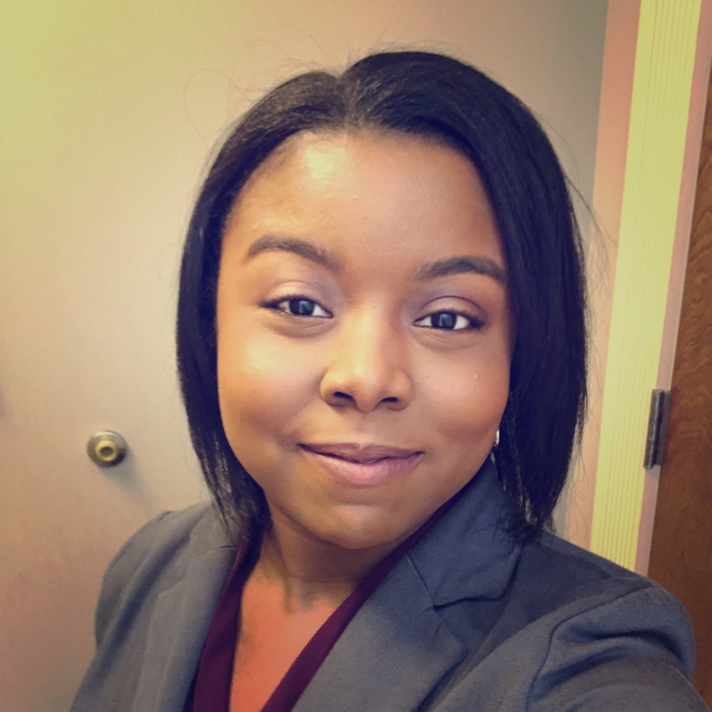 Meet your Posher, Monique